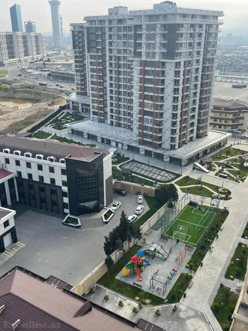 3 otaqlı Mənzil 127 m² Koroğlu m. Satılır