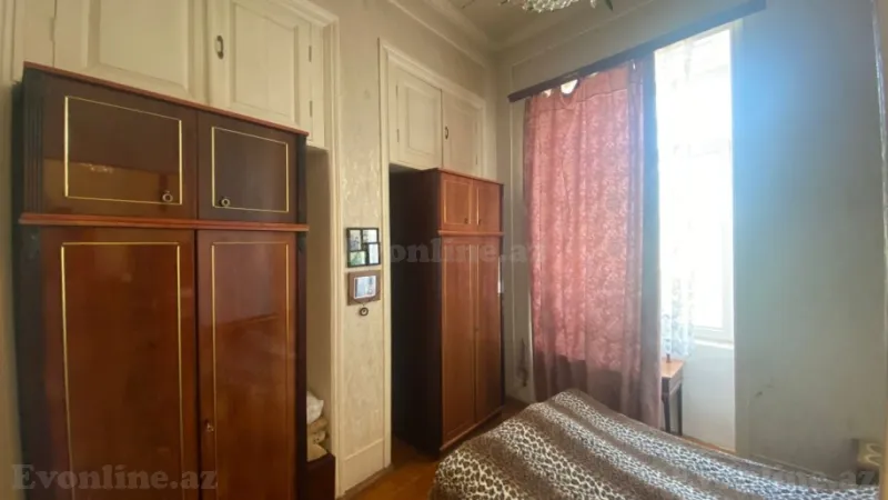Satılır 4 otaqlı Mənzil Köhnə tikili 110 m² İçərişəhər m. - şəkil 5