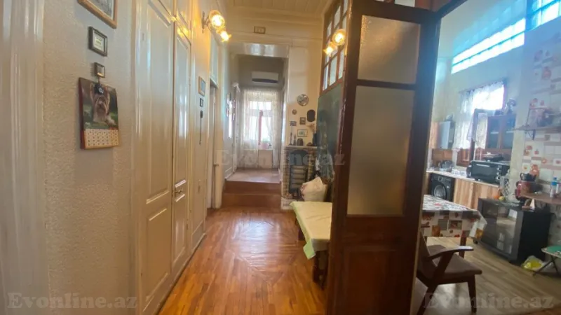 Satılır 4 otaqlı Mənzil Köhnə tikili 110 m² İçərişəhər m. - şəkil 12