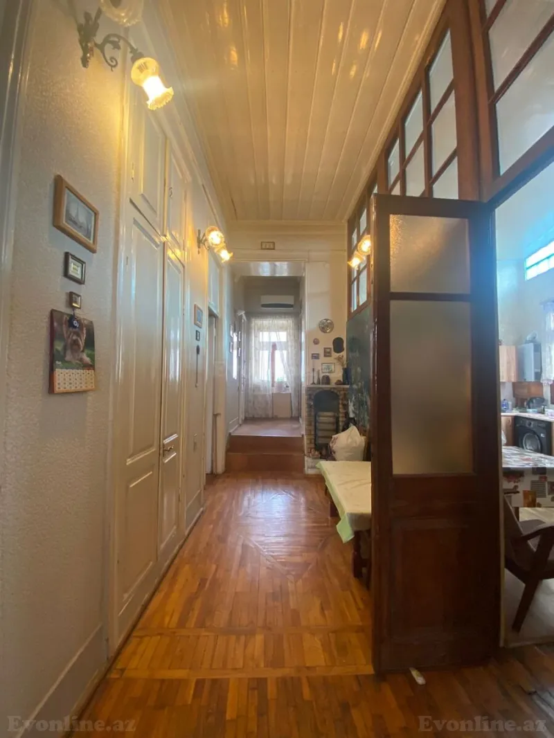 Satılır 4 otaqlı Mənzil Köhnə tikili 110 m² İçərişəhər m. - şəkil 13