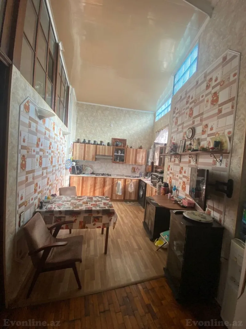 Satılır 4 otaqlı Mənzil Köhnə tikili 110 m² İçərişəhər m. - şəkil 15