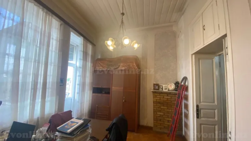 Satılır 4 otaqlı Mənzil Köhnə tikili 110 m² İçərişəhər m. - şəkil 17