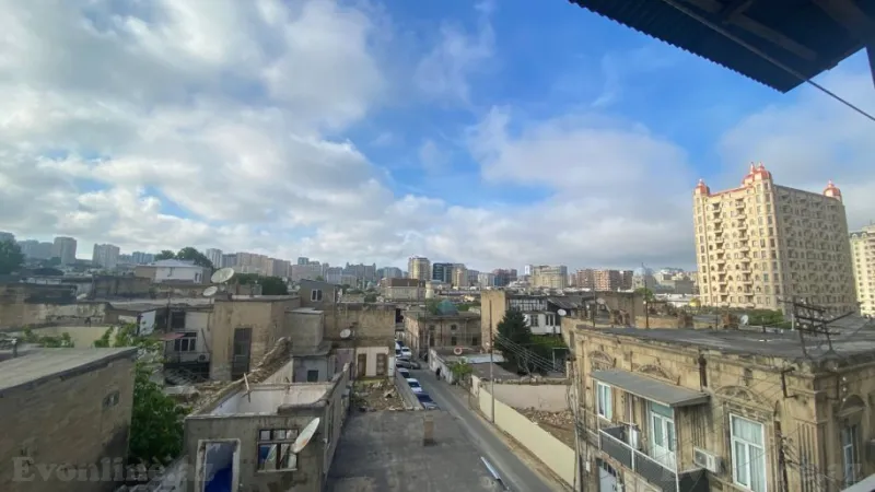 Satılır 4 otaqlı Mənzil Köhnə tikili 110 m² İçərişəhər m. - şəkil 19