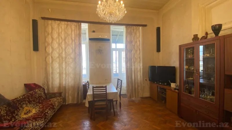 Satılır 4 otaqlı Mənzil Köhnə tikili 110 m² İçərişəhər m. - şəkil 26