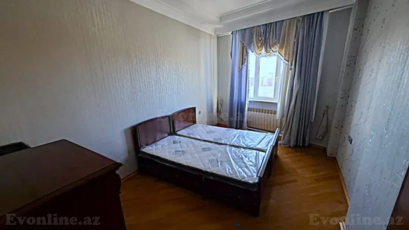 Satılır 4 otaqlı Mənzil Yeni tikili 150 m² 28 May m. - şəkil 6