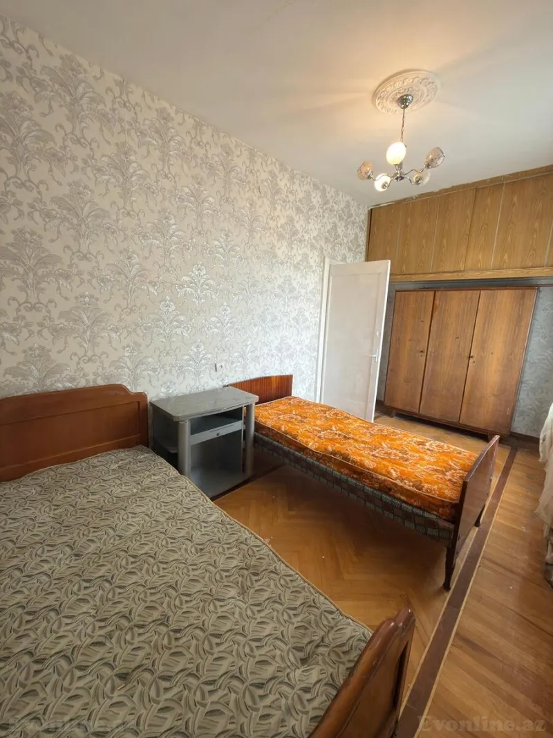 Kirayə verilir 2 otaqlı Mənzil Köhnə tikili 55 m² Nərimanov r. - şəkil 2