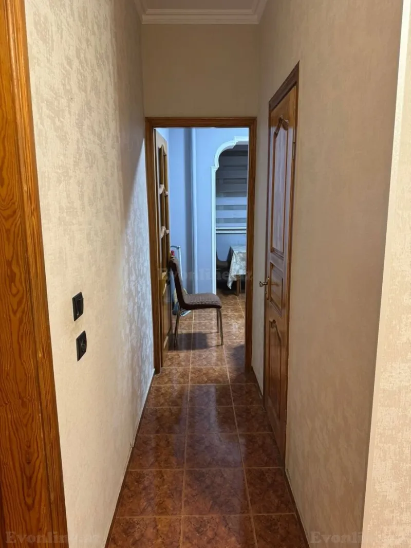 Kirayə verilir 3 otaqlı Mənzil Köhnə tikili 75 m² Xətai r. - şəkil 9