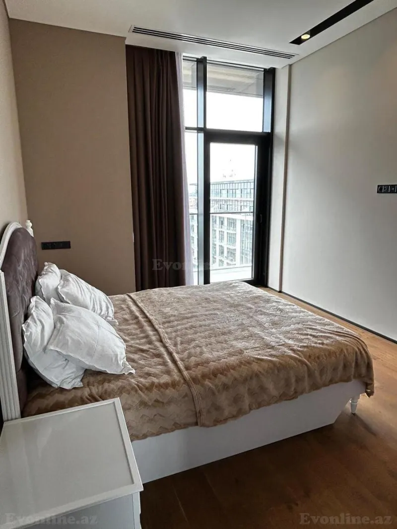 Kirayə verilir 2 otaqlı Mənzil Yeni tikili 77 m² Sabunçu r. - şəkil 4