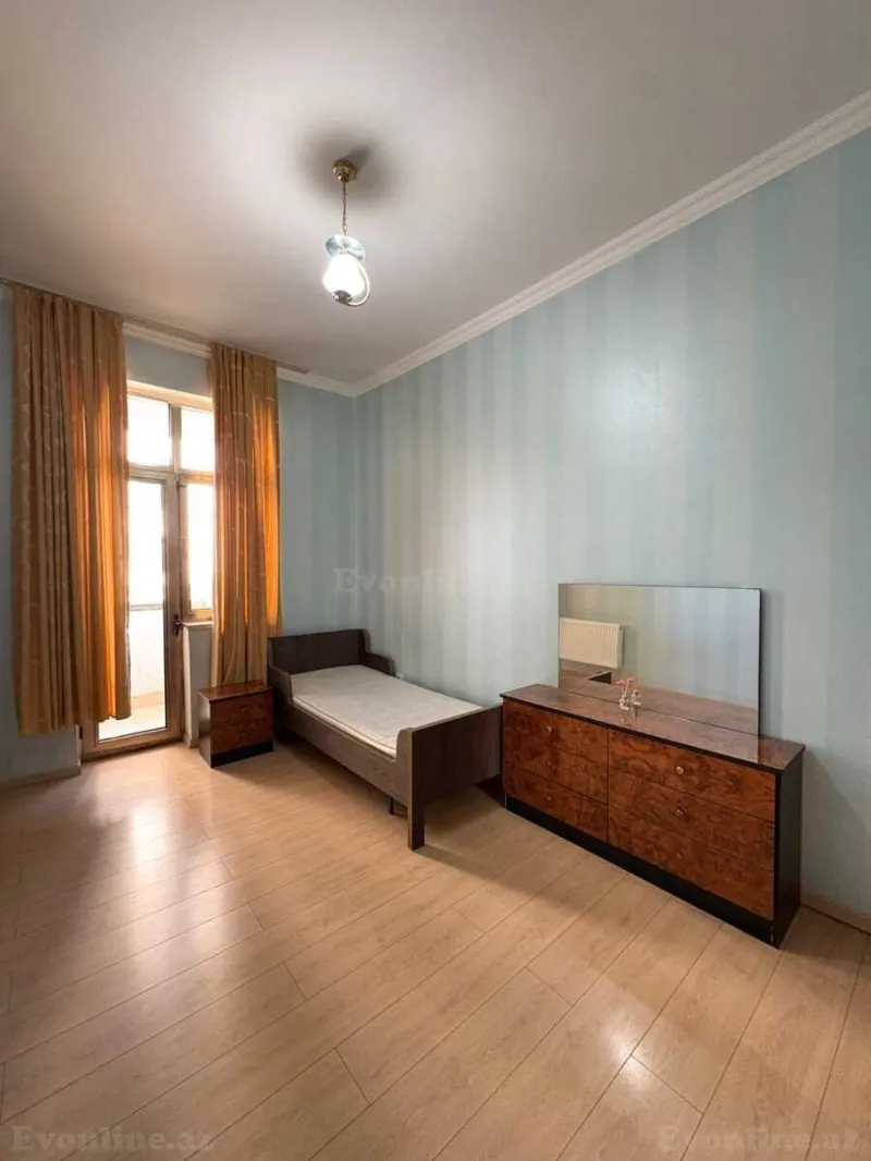 Kirayə verilir 4 otaqlı Mənzil Yeni tikili 160 m² Elmlər Akademiyası m. - şəkil 10