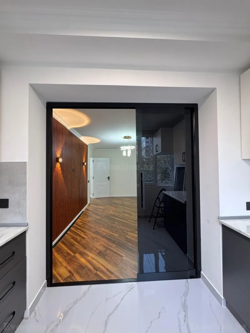 Satılır 2 otaqlı Mənzil Köhnə tikili 45 m² 8-ci mikrorayon - şəkil 5
