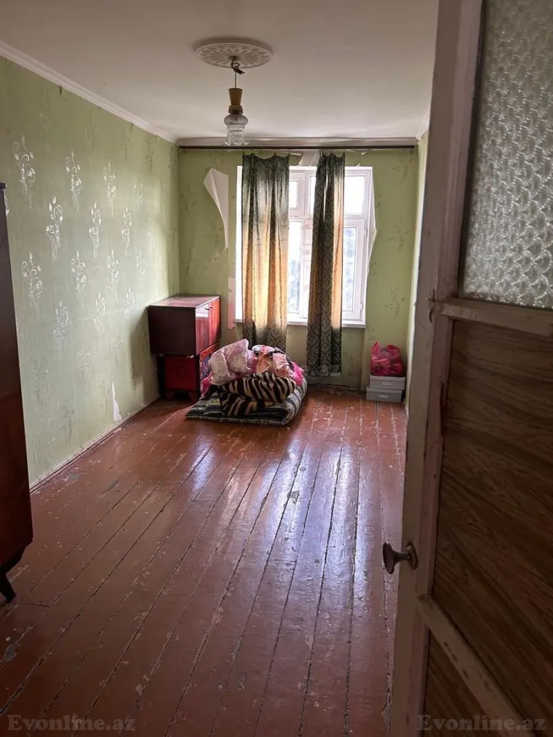 Satılır 3 otaqlı Mənzil Köhnə tikili 85 m² Qara Qarayev m. - şəkil 2