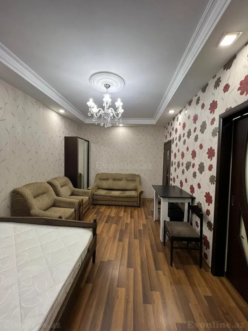 2 otaqlı Mənzil 45 m² 2-ci mikrorayon Satılır