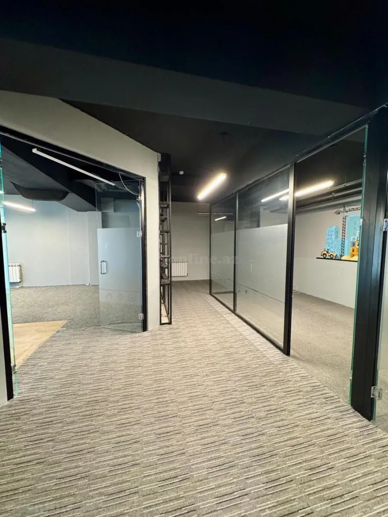 5 otaqlı Ofis 117 m² Yasamal Kirayə verilir