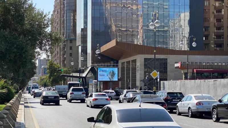 2 otaqlı Mənzil 67 m² Xətai m. Kirayə verilir