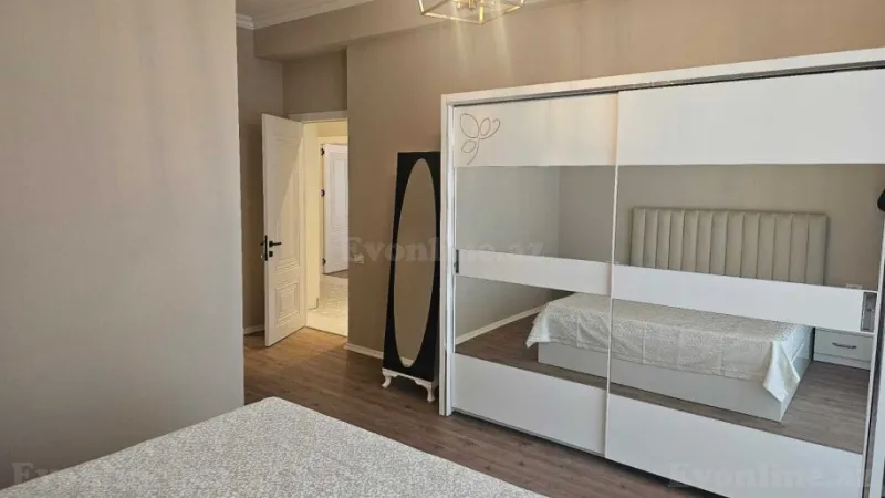 Kirayə verilir 3 otaqlı Mənzil Yeni tikili 140 m² Xətai r. - şəkil 6