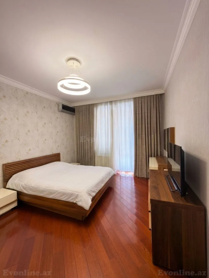 Satılır 4 otaqlı Mənzil Yeni tikili 207 m² Gənclik m. - şəkil 5