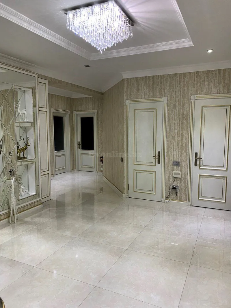 Satılır 4 otaqlı Mənzil Yeni tikili 207 m² Gənclik m. - şəkil 10