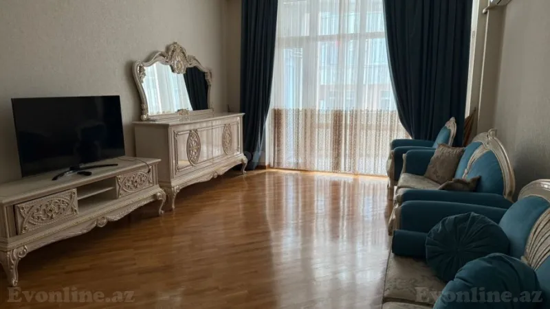 3 otaqlı Mənzil 155 m² Yasamal Kirayə verilir