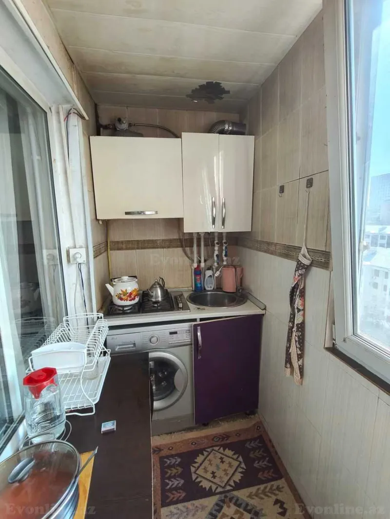 Satılır 3 otaqlı Mənzil Köhnə tikili 60 m² İnşaatçılar m. - şəkil 12