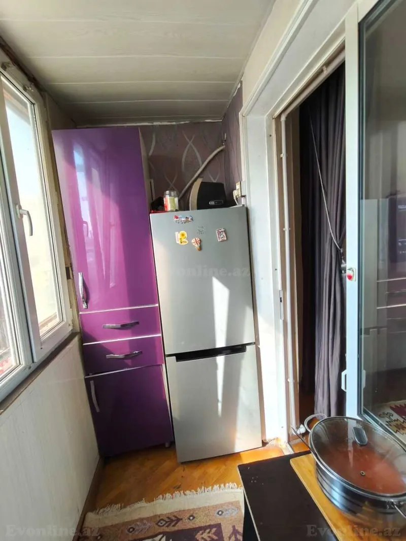Satılır 3 otaqlı Mənzil Köhnə tikili 60 m² İnşaatçılar m. - şəkil 13