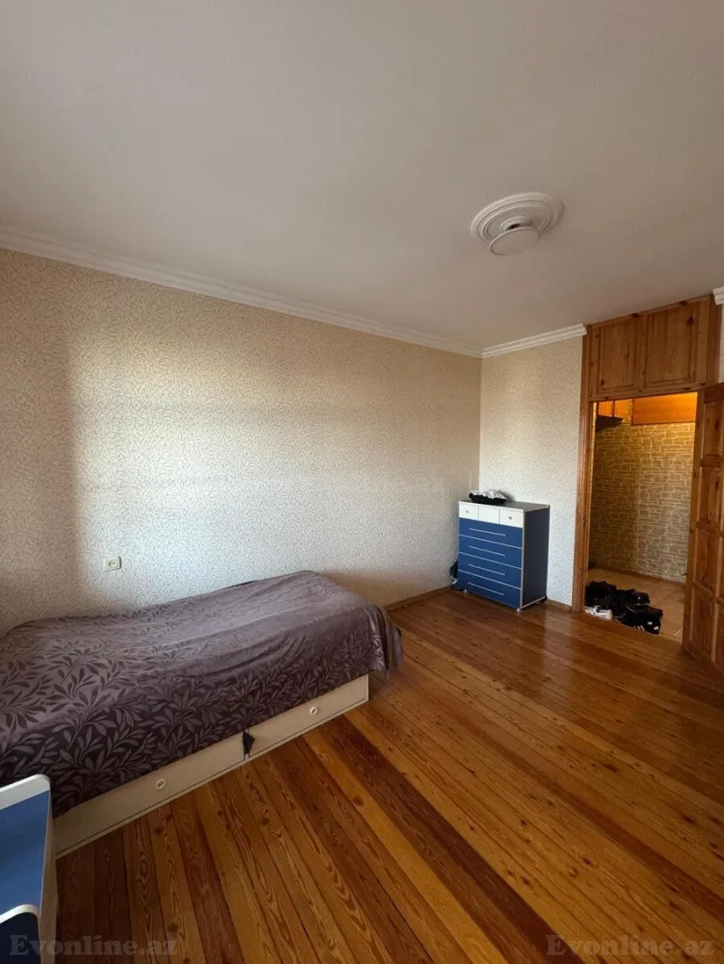 Satılır 4 otaqlı Mənzil Köhnə tikili 120 m² Həzi Aslanov m. - şəkil 3