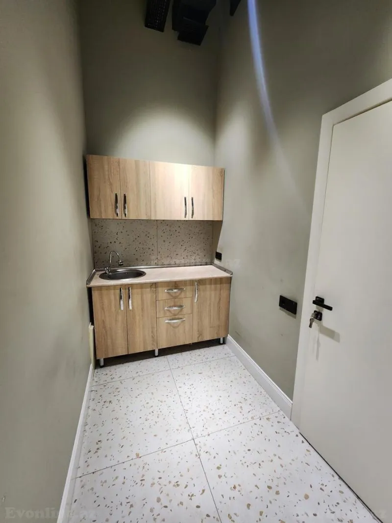 Kirayə verilir Ofis 55 m² Xətai r. - şəkil 6