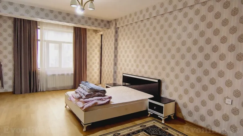 2 otaqlı Mənzil 90 m² Nəriman Nərimanov m. Kirayə verilir