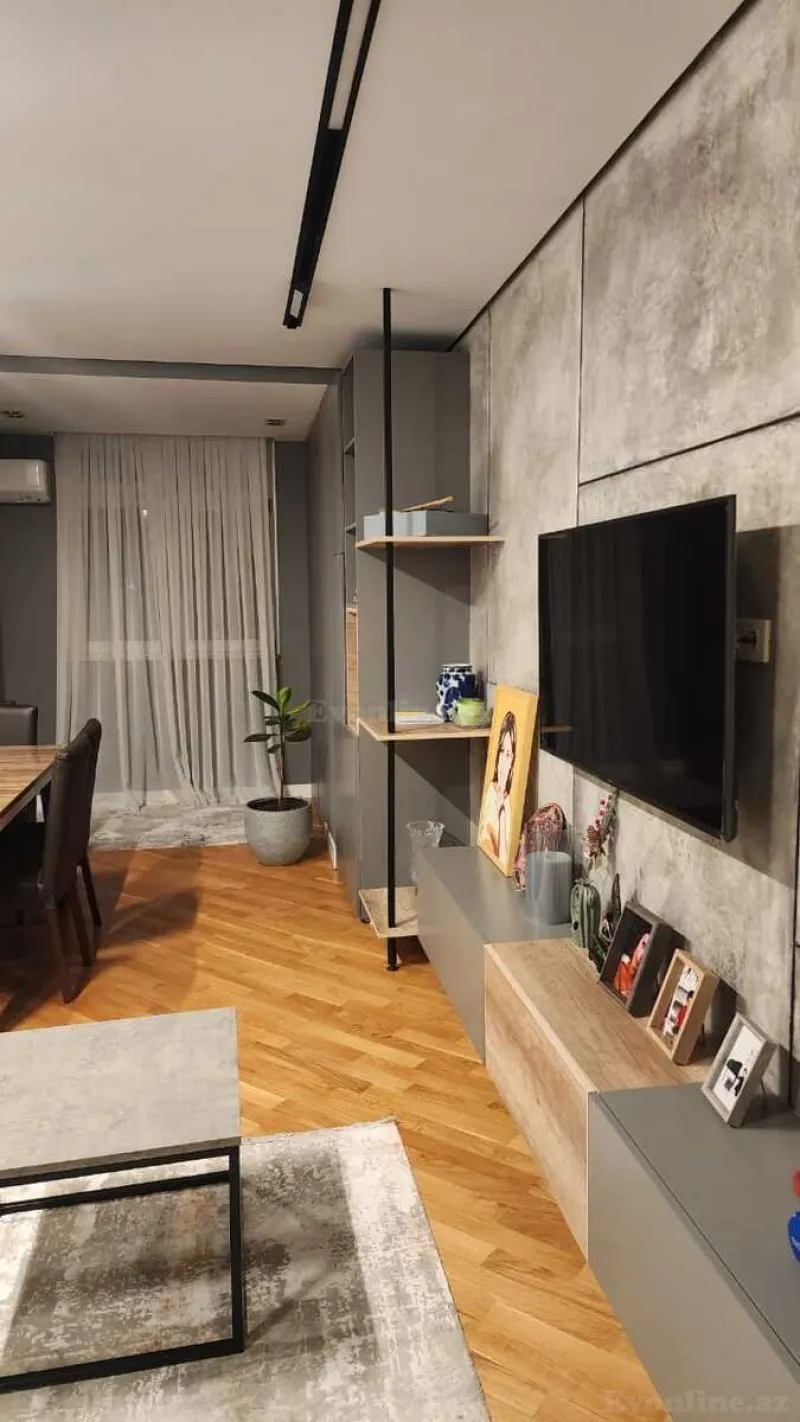 Satılır 2 otaqlı Mənzil Köhnə tikili 60 m² Nizami m.