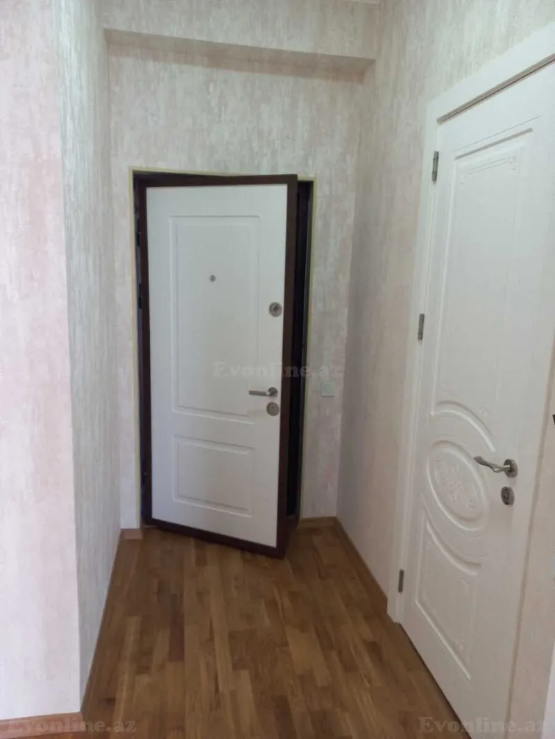2 otaqlı Mənzil 51 m² İnşaatçılar m. Satılır