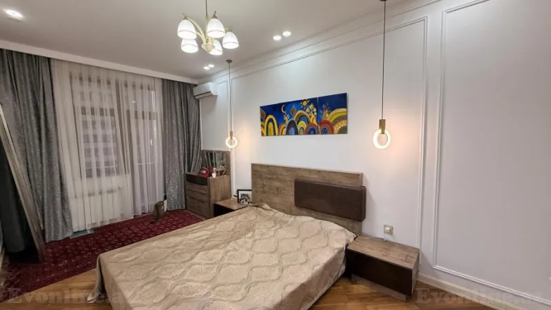 Satılır 4 otaqlı Mənzil Yeni tikili 138 m² Yasamal r. - şəkil 4