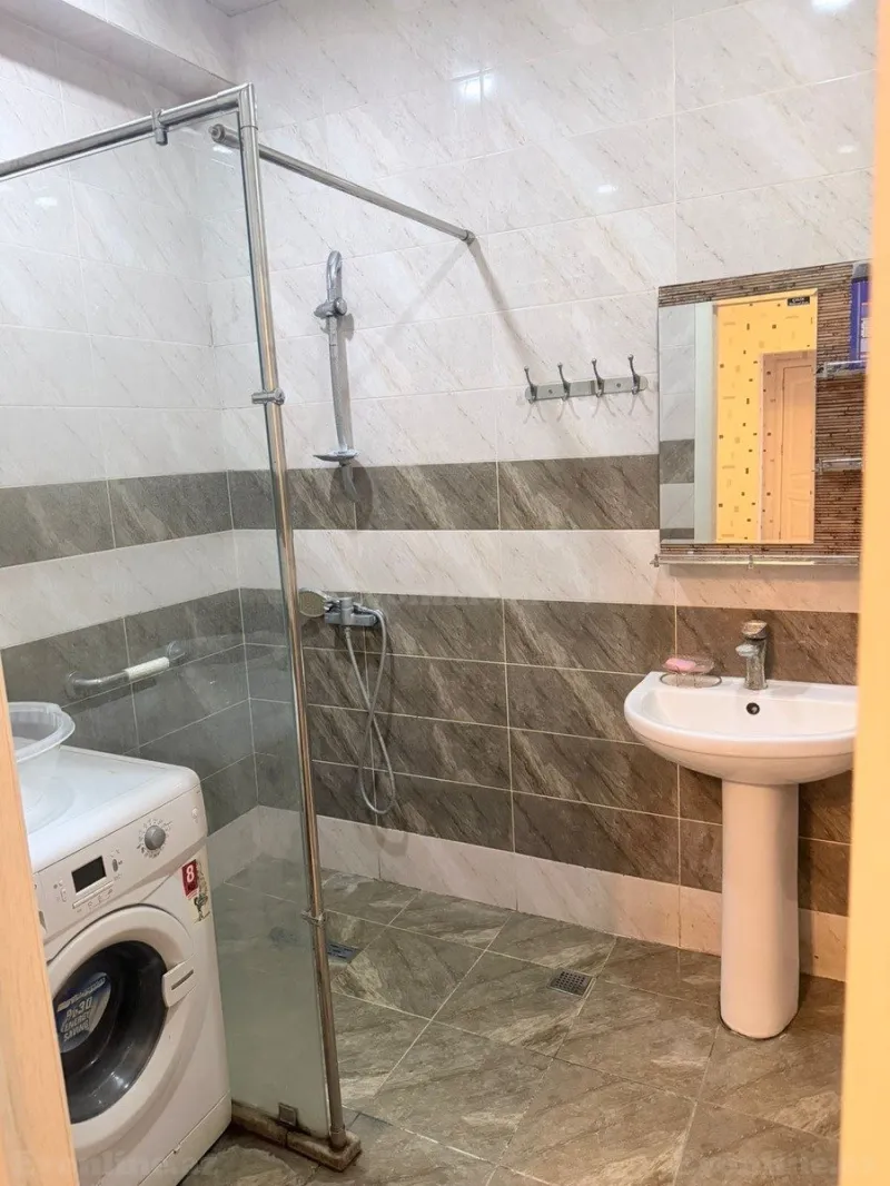 Kirayə verilir 2 otaqlı Mənzil Yeni tikili 79 m² Nərimanov r. - şəkil 5