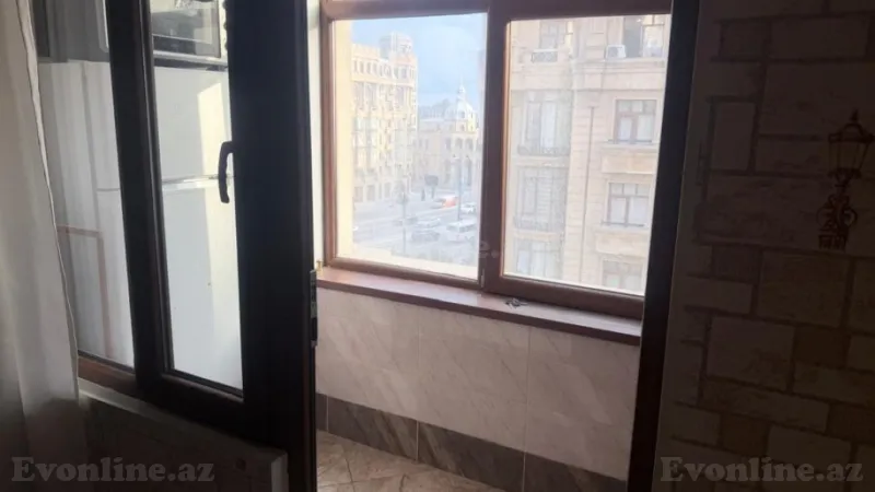 Kirayə verilir 2 otaqlı Mənzil Yeni tikili 79 m² Nərimanov r. - şəkil 7