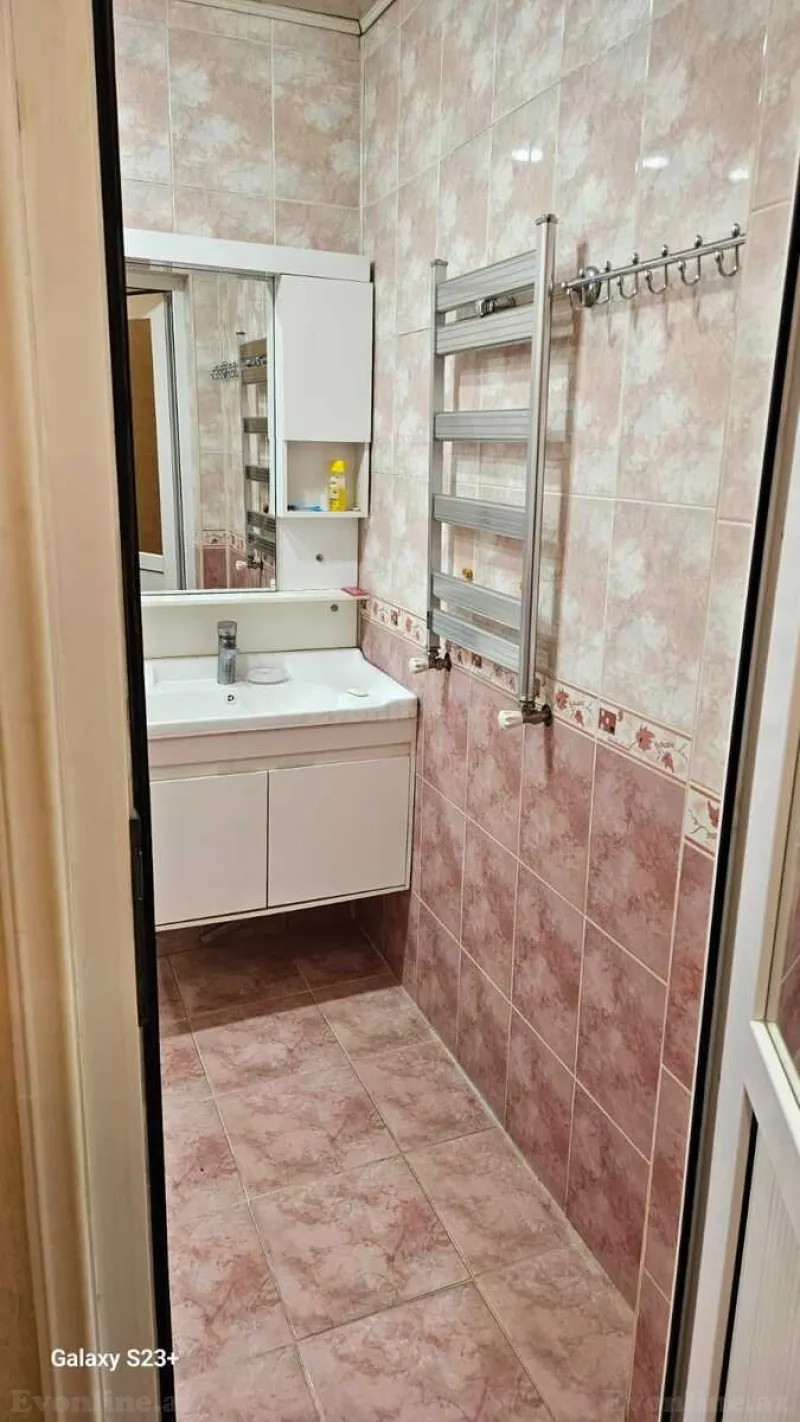 Satılır 2 otaqlı Mənzil Yeni tikili 90 m² Memar Əcəmi m. - şəkil 5