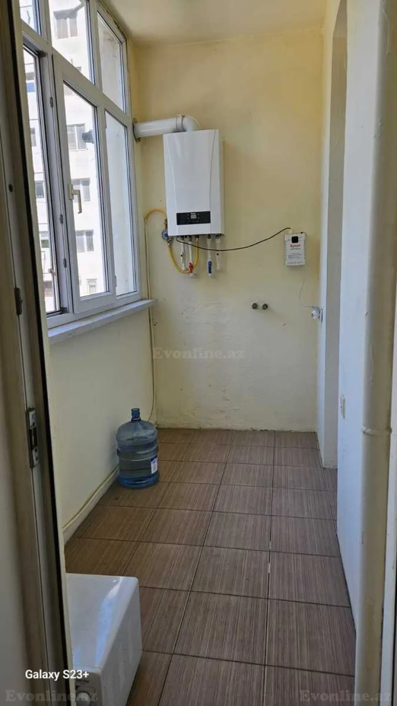 Satılır 2 otaqlı Mənzil Yeni tikili 90 m² Memar Əcəmi m. - şəkil 8