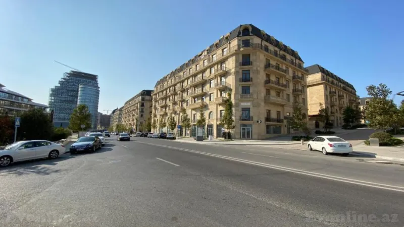 2 otaqlı Mənzil 94 m² Xətai r. Satılır