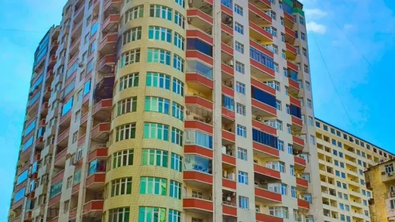 3 otaqlı Mənzil 135 m² Gənclik m. Kirayə verilir