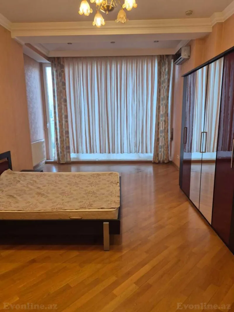 Kirayə verilir 3 otaqlı Mənzil Yeni tikili 171 m² 28 May m. - şəkil 6