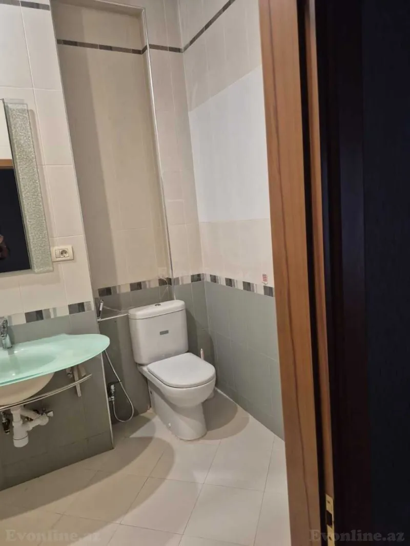 Kirayə verilir 3 otaqlı Mənzil Yeni tikili 171 m² 28 May m. - şəkil 12