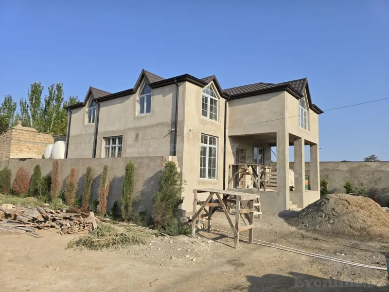 5 otaqlı Həyət evi 240 m² Digah Satılır