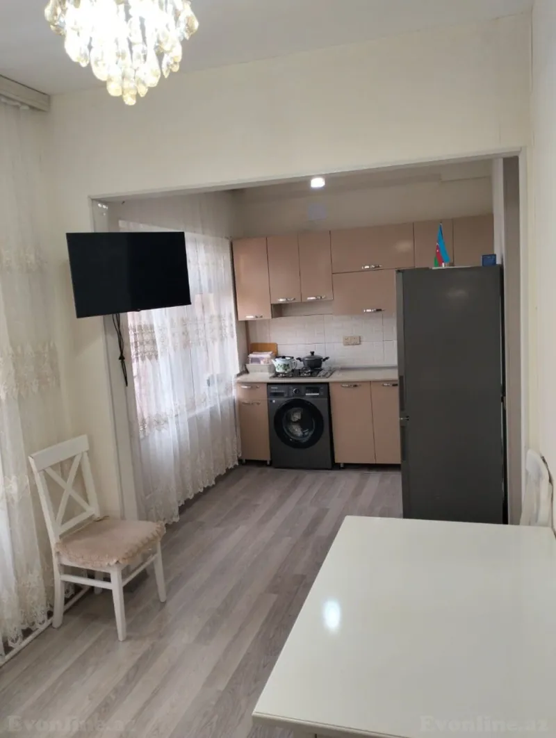 Satılır 2 otaqlı Mənzil Köhnə tikili 45 m² Bakıxanov - şəkil 3