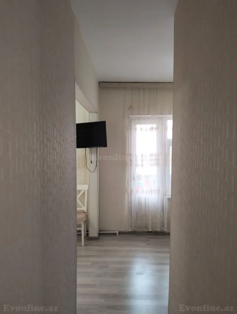 Satılır 2 otaqlı Mənzil Köhnə tikili 45 m² Bakıxanov - şəkil 14