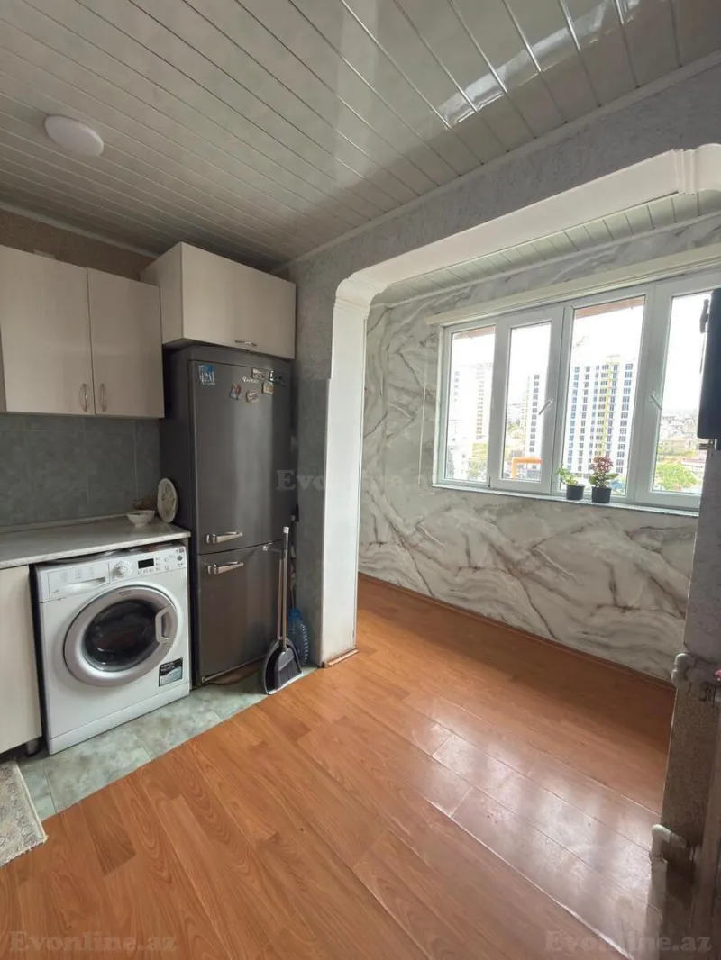 Satılır 2 otaqlı Mənzil Köhnə tikili 67 m² Xətai r. - şəkil 9