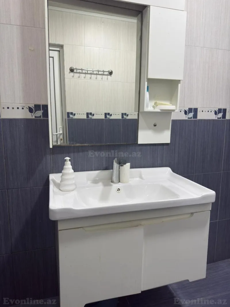 Satılır 2 otaqlı Mənzil Köhnə tikili 67 m² Xətai r. - şəkil 14