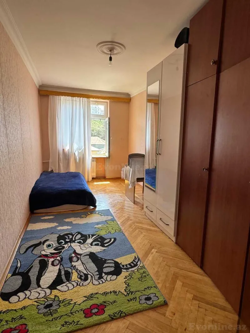 Satılır 3 otaqlı Mənzil Köhnə tikili 85 m² Avtovağzal m.