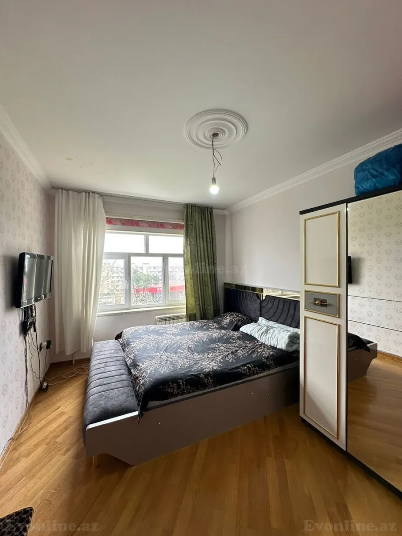Satılır 3 otaqlı Mənzil Köhnə tikili 90 m² Əhmədli