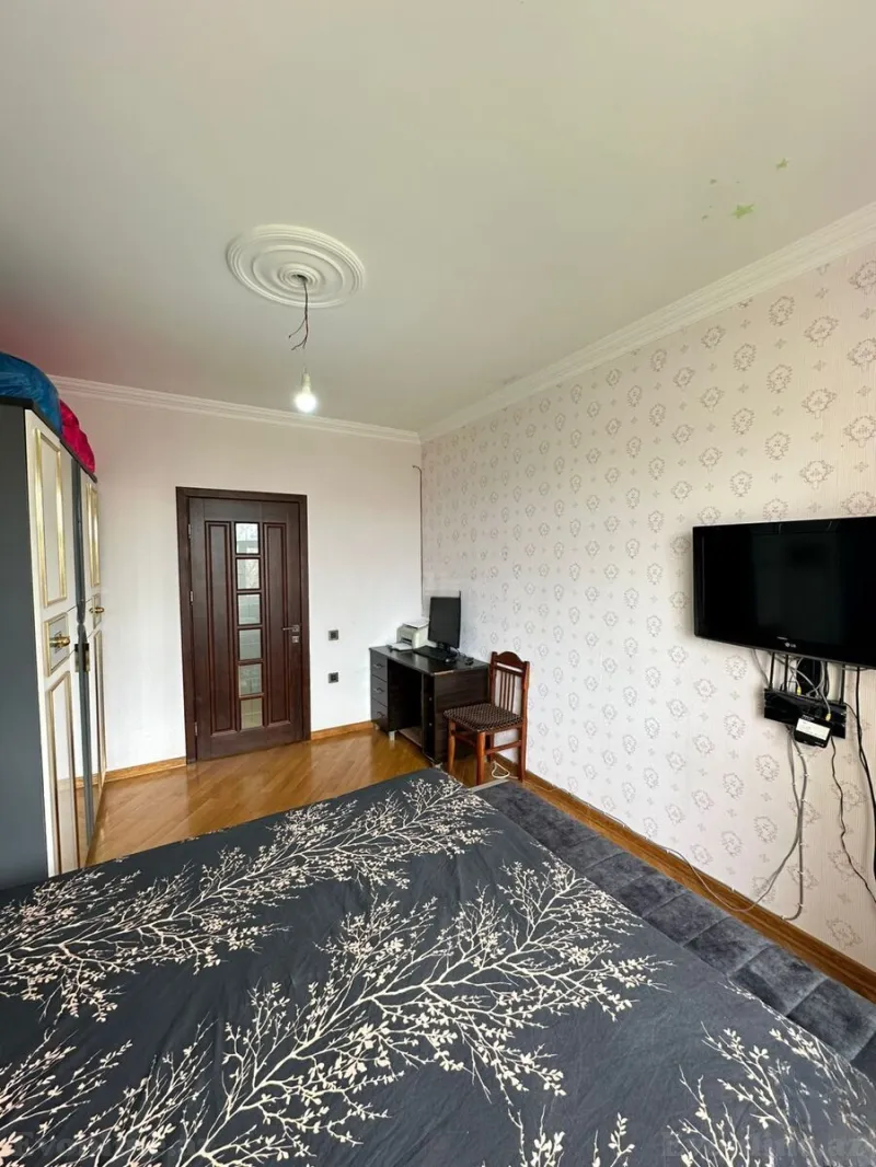 Satılır 3 otaqlı Mənzil Köhnə tikili 90 m² Əhmədli - şəkil 2