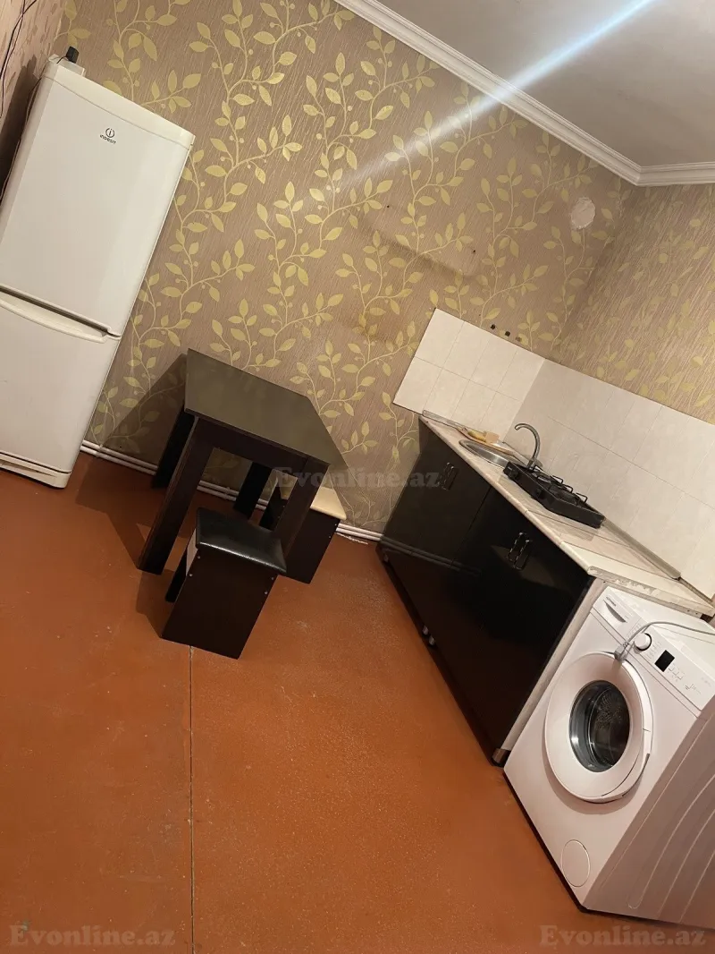 Kirayə verilir 2 otaqlı Mənzil Köhnə tikili 40 m² Yasamal r. - şəkil 5