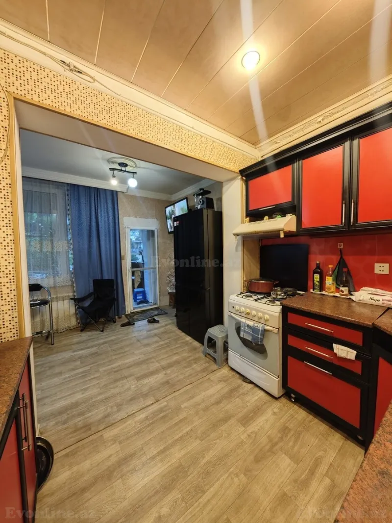 Satılır 4 otaqlı Mənzil Köhnə tikili 110 m² Bakıxanov - şəkil 7
