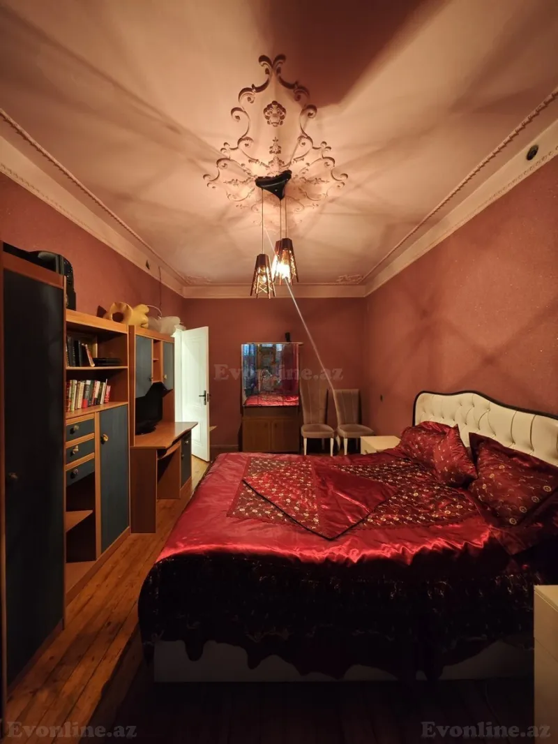 Satılır 4 otaqlı Mənzil Köhnə tikili 110 m² Bakıxanov - şəkil 17