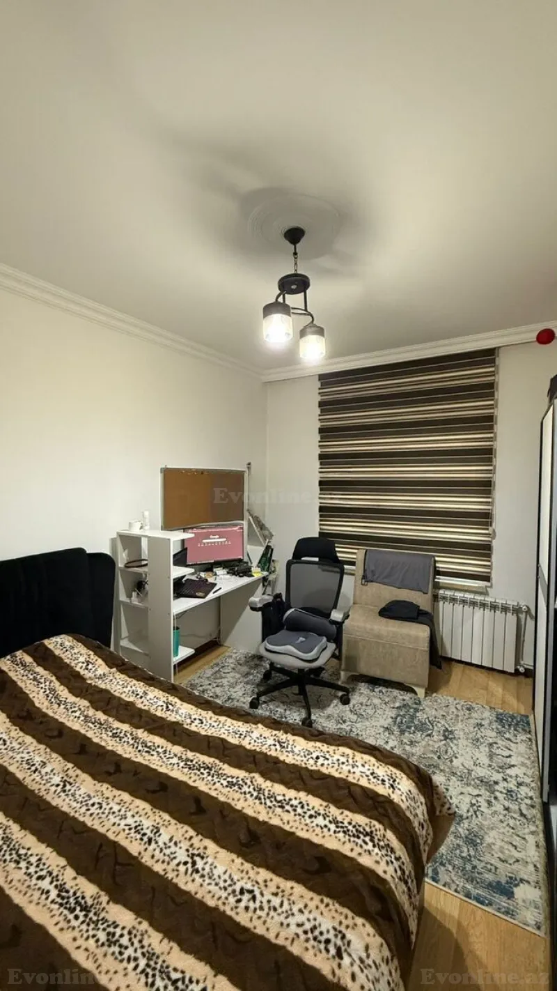 Satılır 3 otaqlı Mənzil Köhnə tikili 75 m² Yasamal r. - şəkil 9